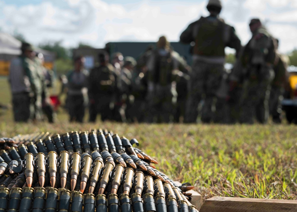 CRG-1, Det. Guam Sailors Fire M240B Machine Gun