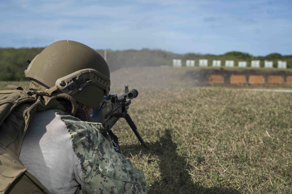 CRG-1, Det. Guam Sailors Fire M240B Machine Gun