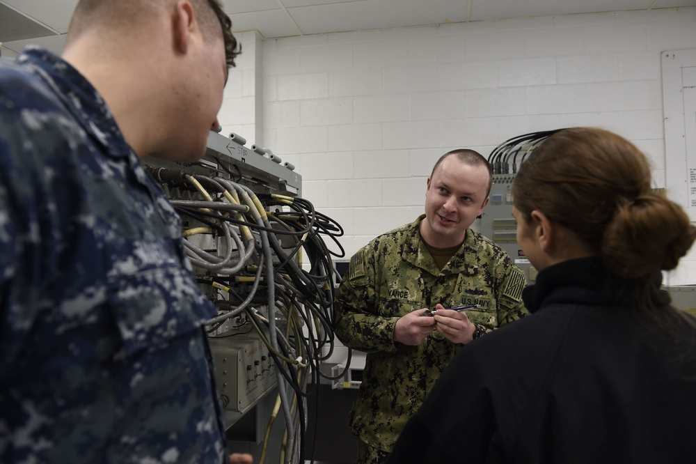 SLQ-32 Maintenance Course