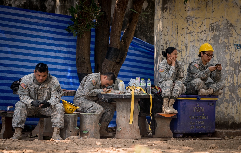 Cobra Gold 18: Royal Thai, US Armies construct school building in Korat