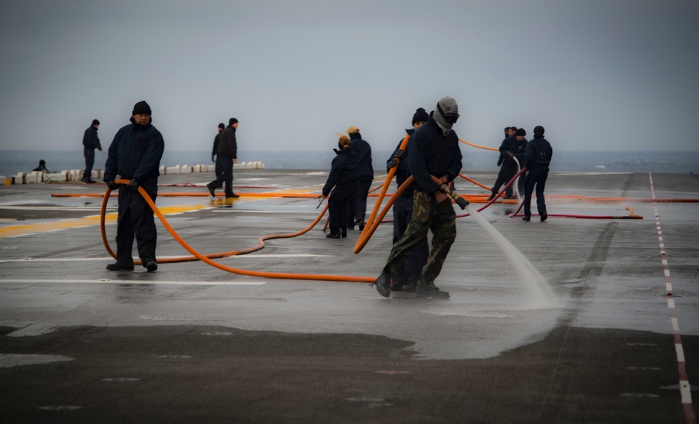 Iwo Jima Conducts SCRUBEX