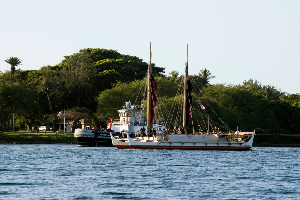 Hōkūleʻa Makes Historic First Sail into Pearl Harbor