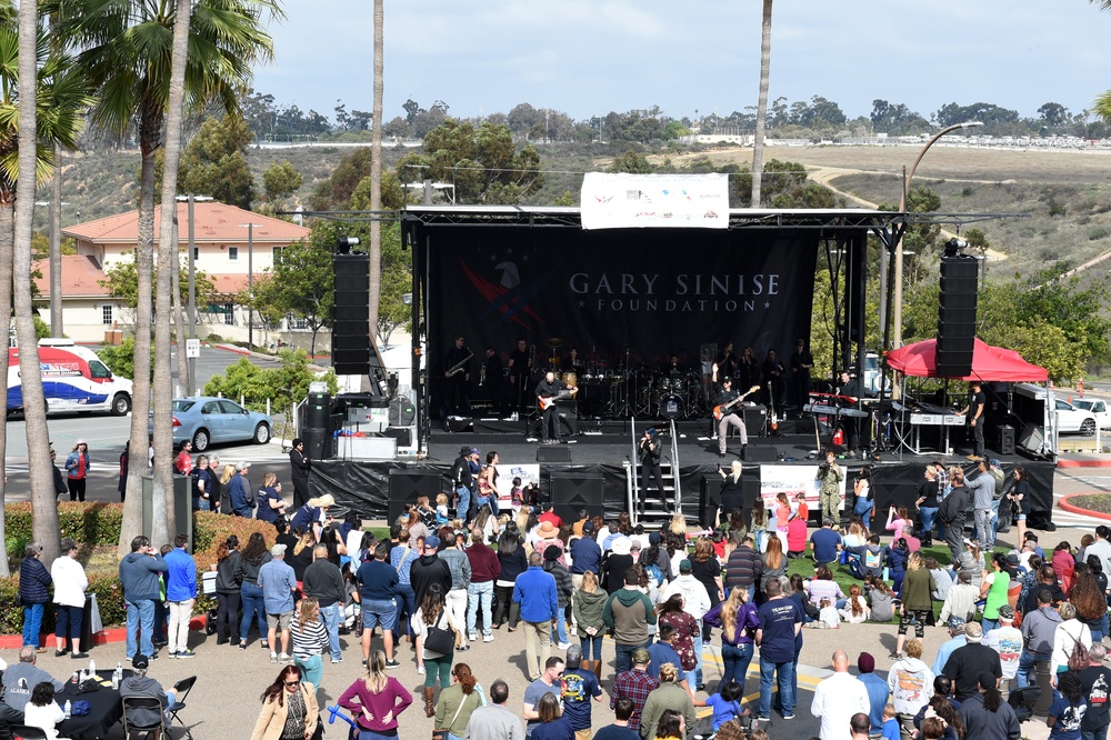 Gary Sinise and the Lt. Dan Band perform at Naval Medical Center San Diego