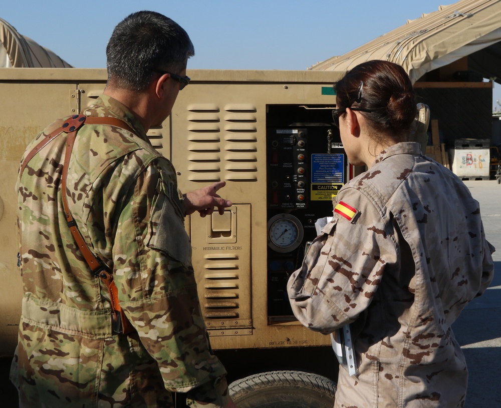 Spanish army visits with 449th CAB