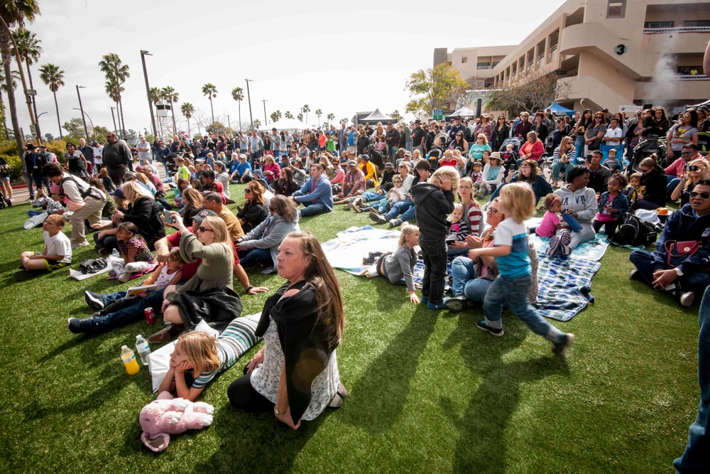 Gary Sinise Visits NMCSD at Sixth Annual Invincible Spirit Festival