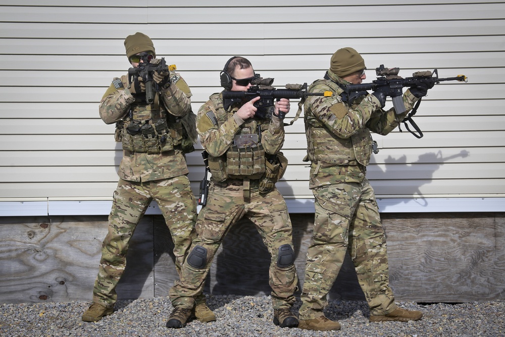 TACP Airmen train on Warren Grove Range