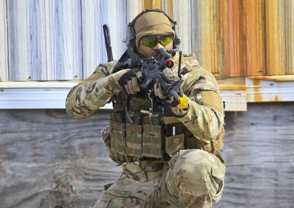 TACP Airmen train on Warren Grove Range