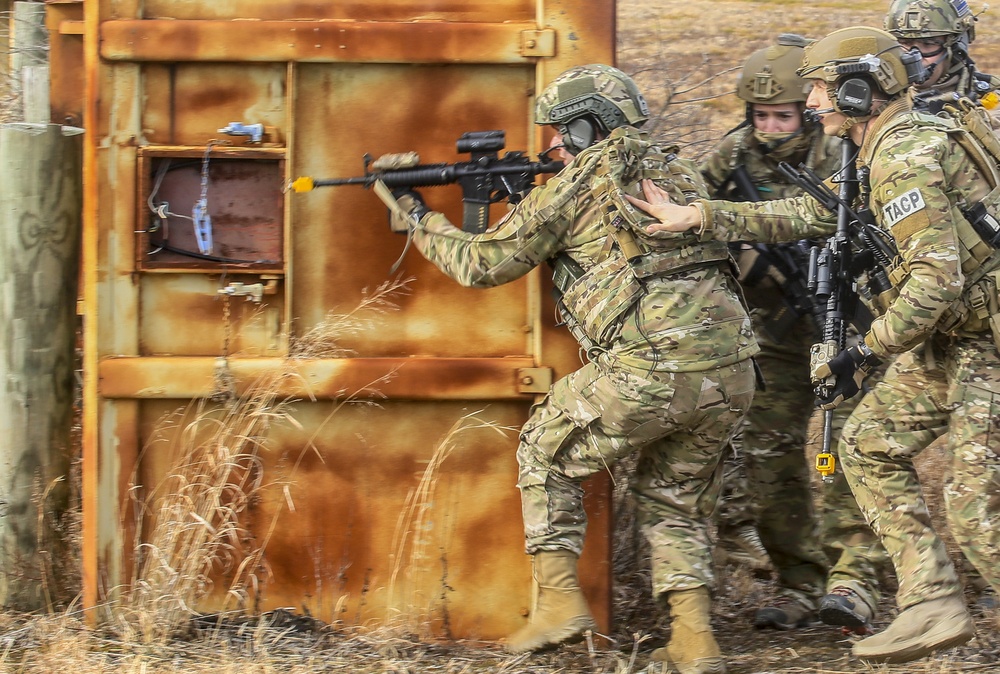 TACP Airmen train on Warren Grove Range