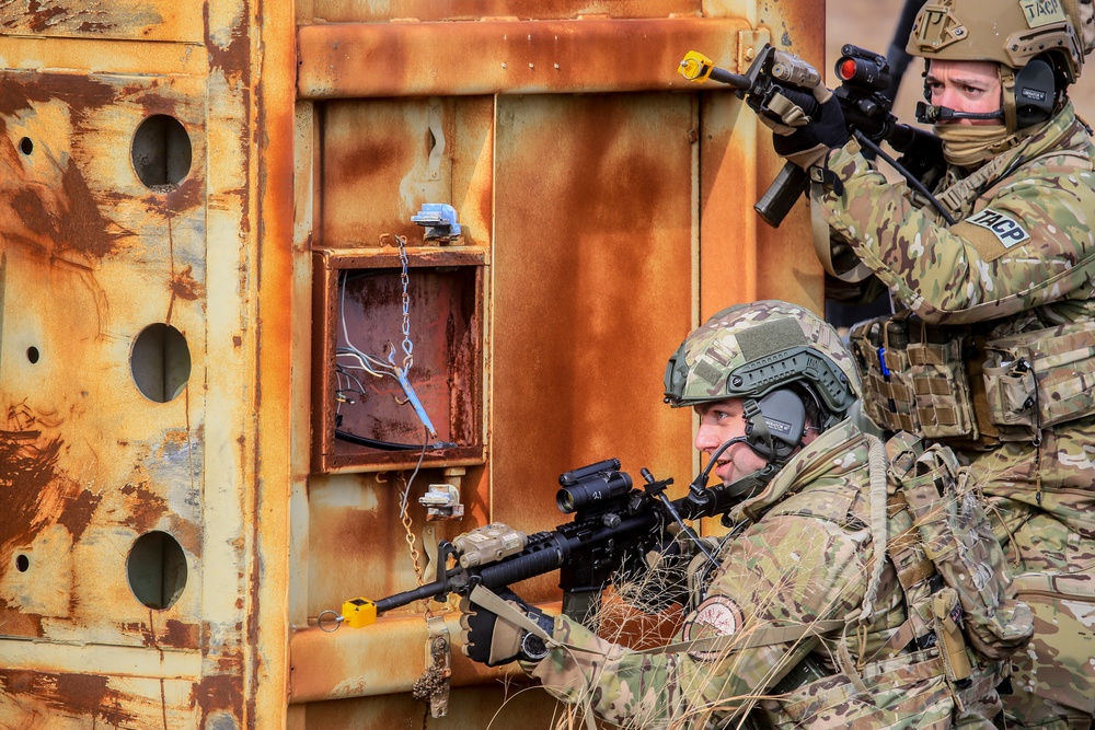 TACP Airmen train on Warren Grove Range