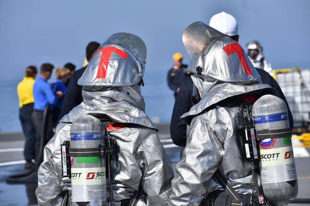 USS Lewis B. Puller conducts flight deck firefighting training