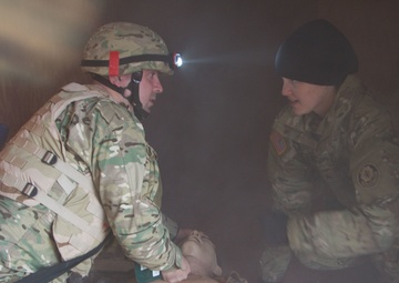 2CR medics instruct CLS course