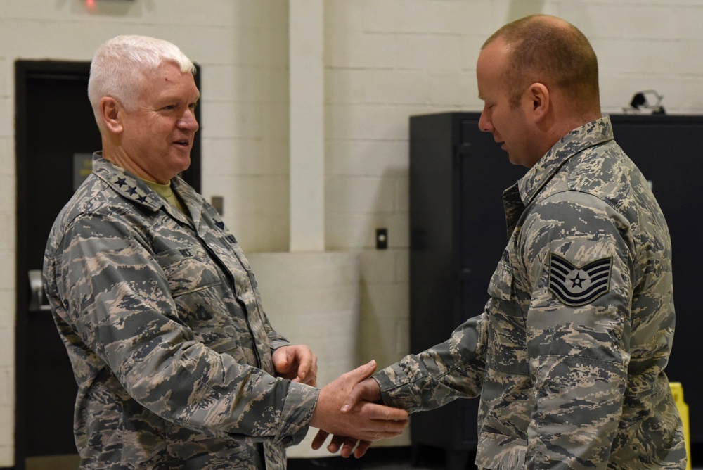 Director of the ANG Visits the 175th Wing