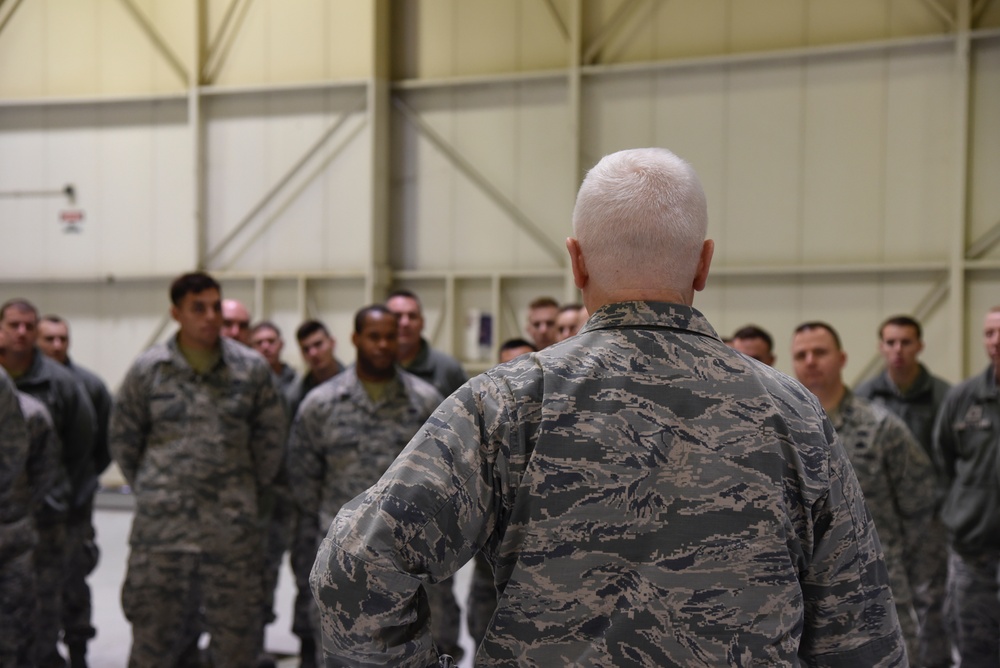 Director of the ANG Visits the 175th Wing