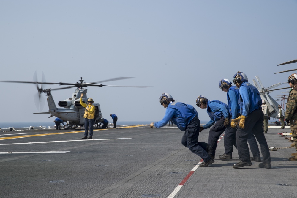 USS Bonhomme Richard (LHD 6) Conducts Flight Ops in Preparation for Cobra Gold 2018.