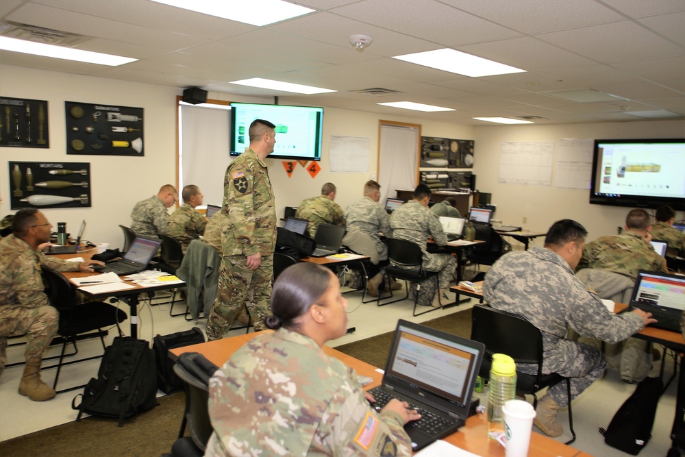 Soldiers become new ’89-Bravos’ in course taught at Fort McCoy