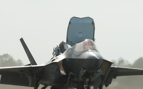 F-35B sloped landing pad testing wraps up