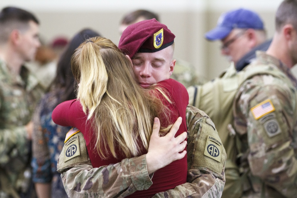 DVIDS - Images - 82nd Paratroopers Return [Image 5 of 6]