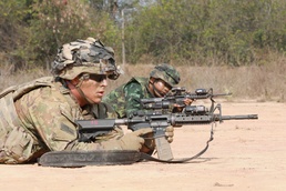 Cobra Gold 18: U.S. and Thai side by side in stress shoot