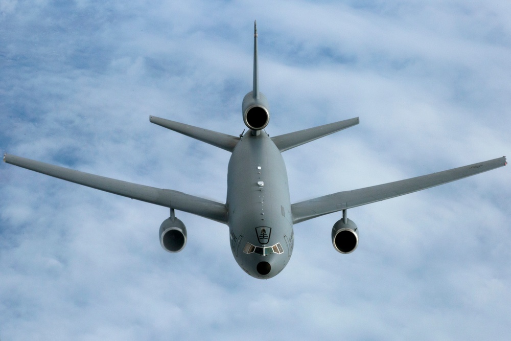 KC-10 refueling