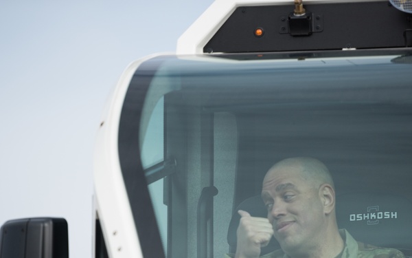 Oklahoma Adjutant General visits WRANGB