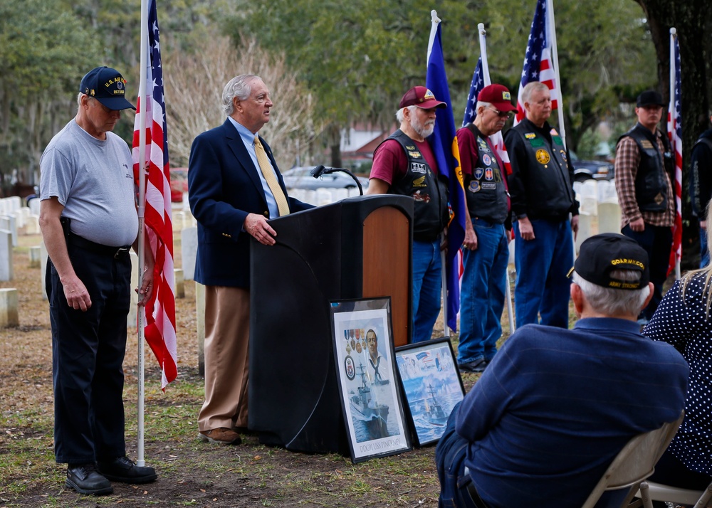 Beaufort recognizes Navy Cross recipient