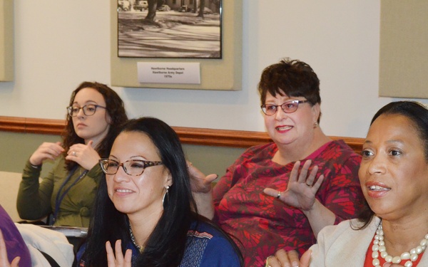 ASL &amp; Deaf Culture at ‘Lunch &amp; Learn’