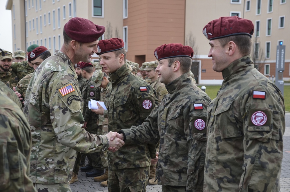 Polish paratroopers earn EIB