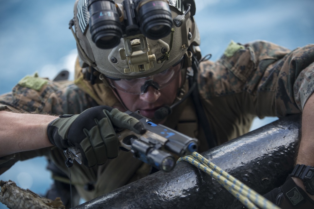 Maritime Raid Force conducts VBSS training in Guam