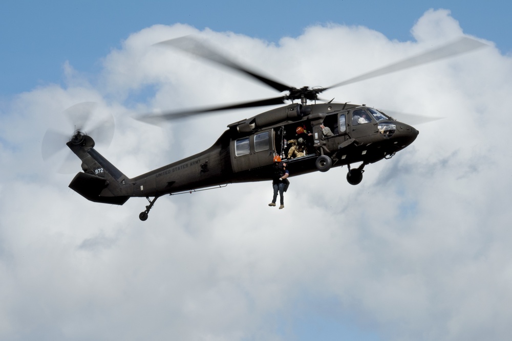 S.C. National Guard and S.C. HART conduct helicopter rescue hoist training