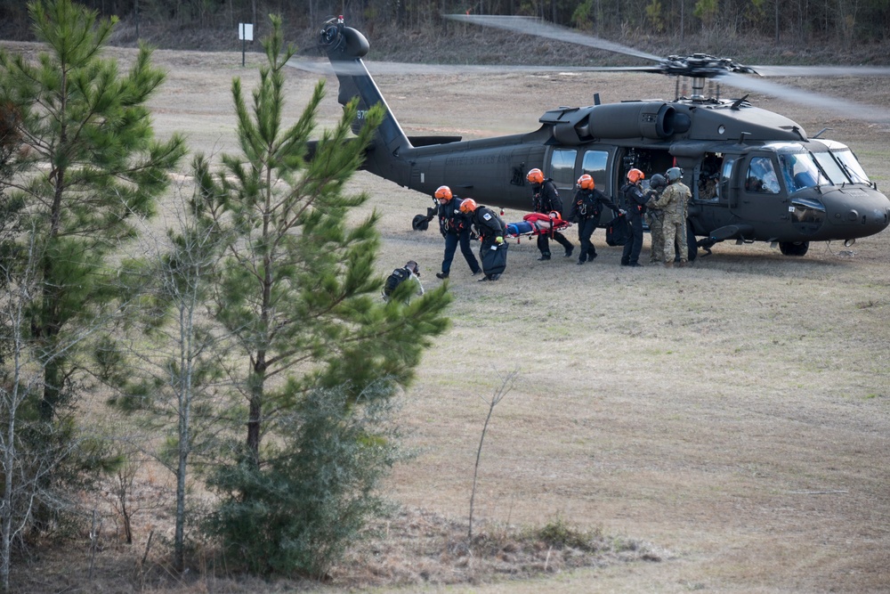 S.C. National Guard and S.C. HART conduct helicopter rescue hoist training