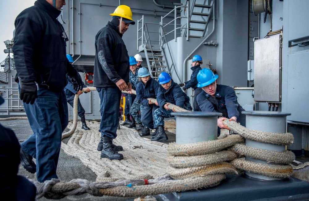 GHWB is the flagship of Carrier Strike Group (CSG) 2, which is comprised of the staff of CSG-2; GHWB; the nine squadrons and staff of Carrier Air Wing (CVW) 8; Destroyer Squadron (DESRON) 22 staff and guided-missile destroyers USS Laboon (DDG 58) and US..