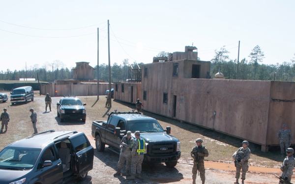 Hawaii defenders build partnerships at Patriot South 18