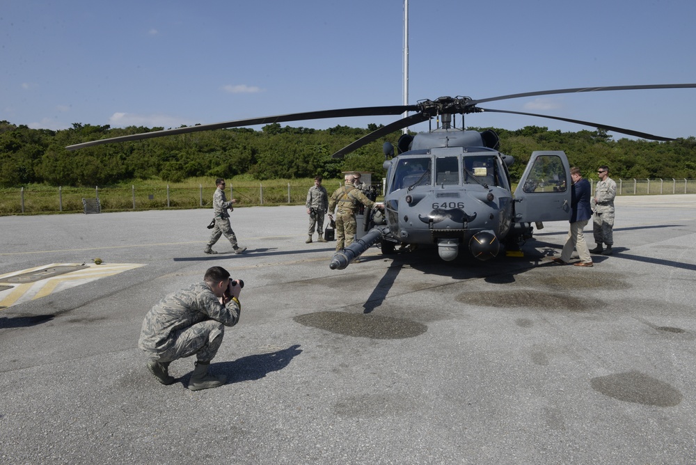 Media Organizations visit Kadena