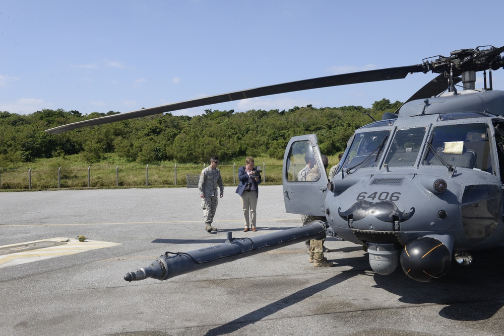 Media Organizations visit Kadena