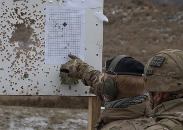 British soldiers spend a day at the range