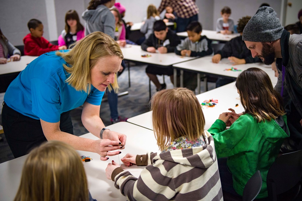 U.S. Naval Undersea Museum Hosts STEM Day