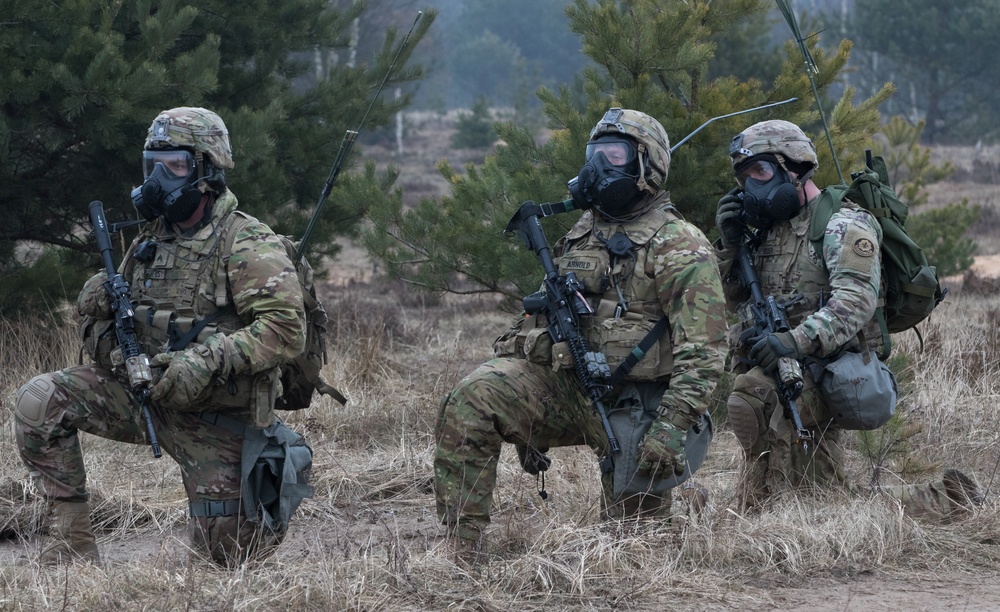 DVIDS - Images - Polish, US soldiers perform chemical decontamination ...