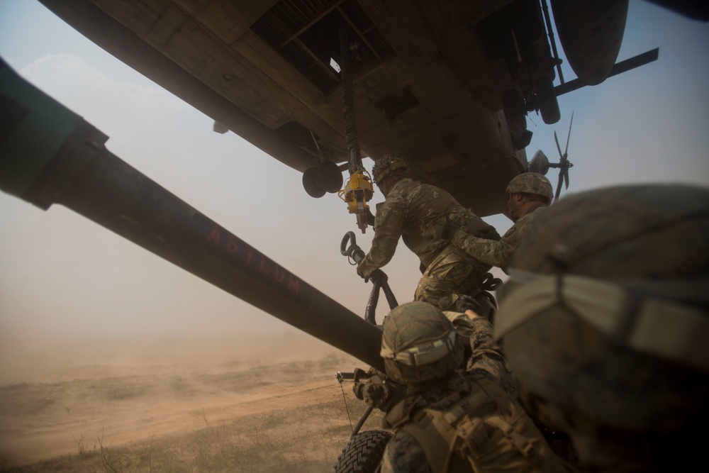 Cobra Gold 18: U.S. Marines and Soldiers conduct Helicopter Support Team Operations
