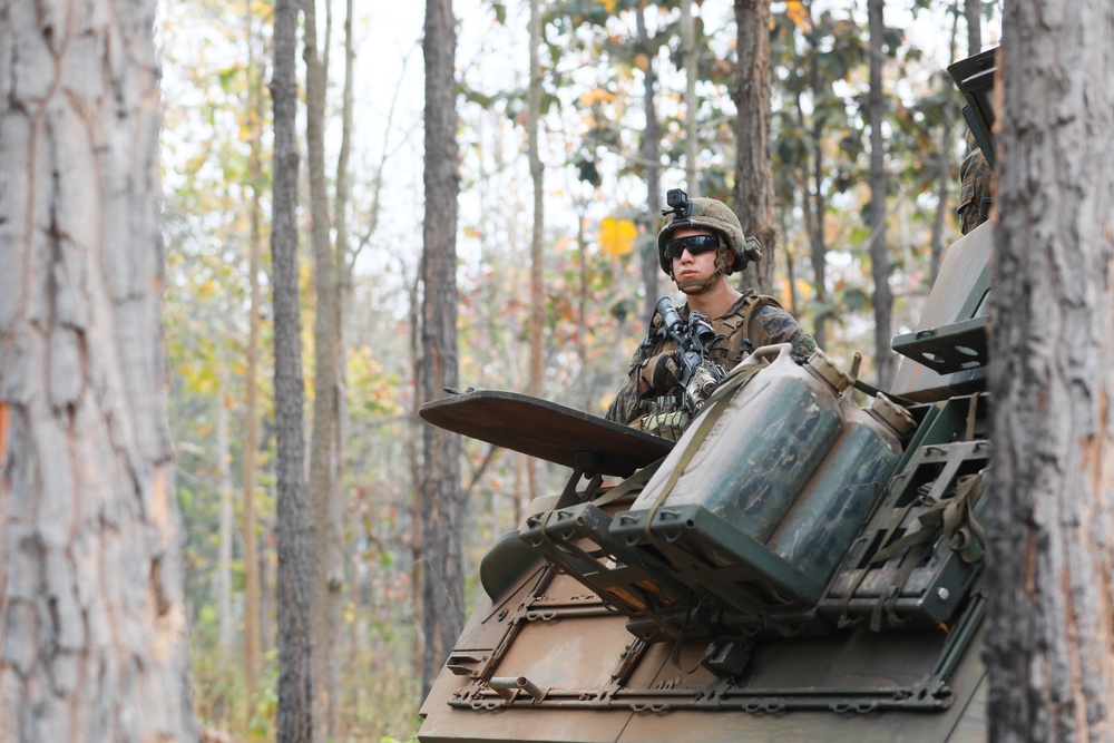 Cobra Gold 18: Marines conduct live-fire at Phu Lamyai