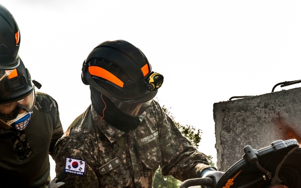 Cobra Gold 18: HADR-X emergency forcible entry drills at the Disaster Relief Training Center in Chachoengsao.