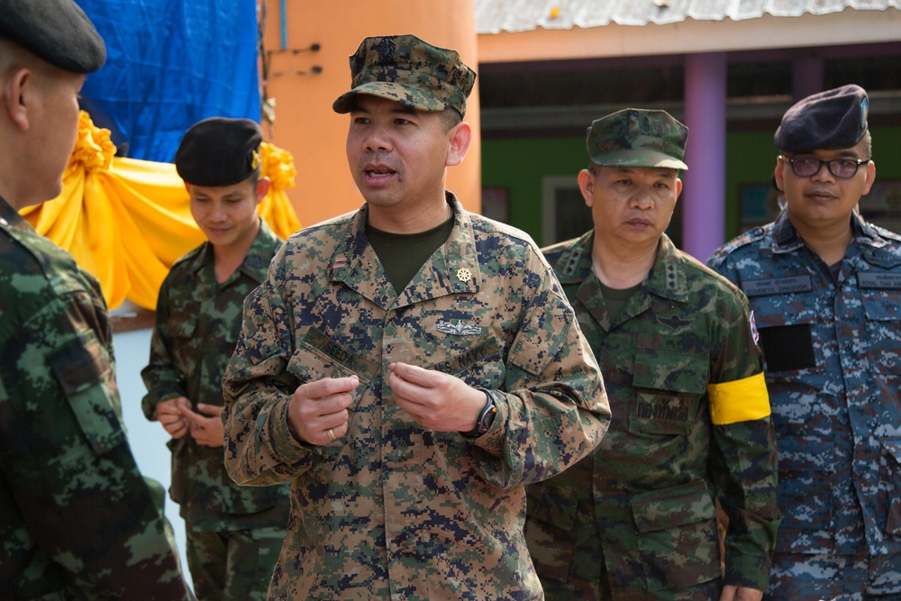 Cobra Gold 18: US Navy Chaplain Lt. Seeda visits local schools