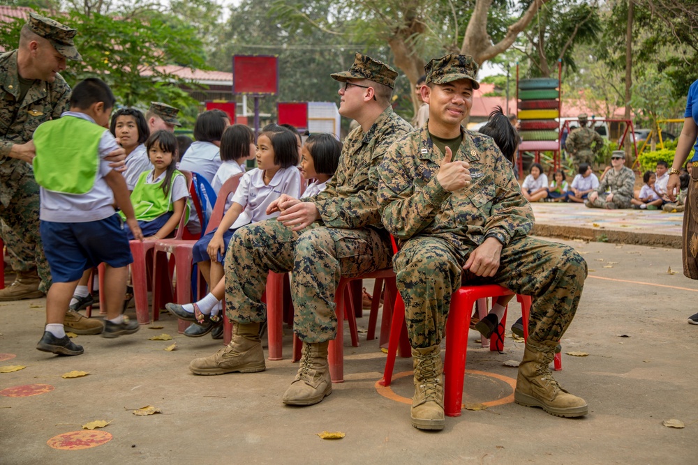 Cobra Gold 18: US Navy Chaplain Lt. Seeda visits local schools