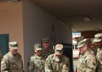 MG Hackett visits 5th Battalion of the 94th Training Division during time of transition