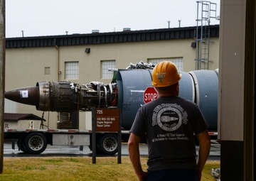End of an era: Air Force, Team Dover say goodbye to last TF-39 engine