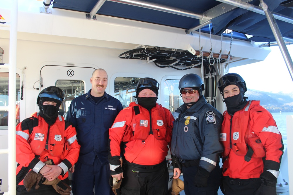 Cutter John McCormick crew conduct joint ops