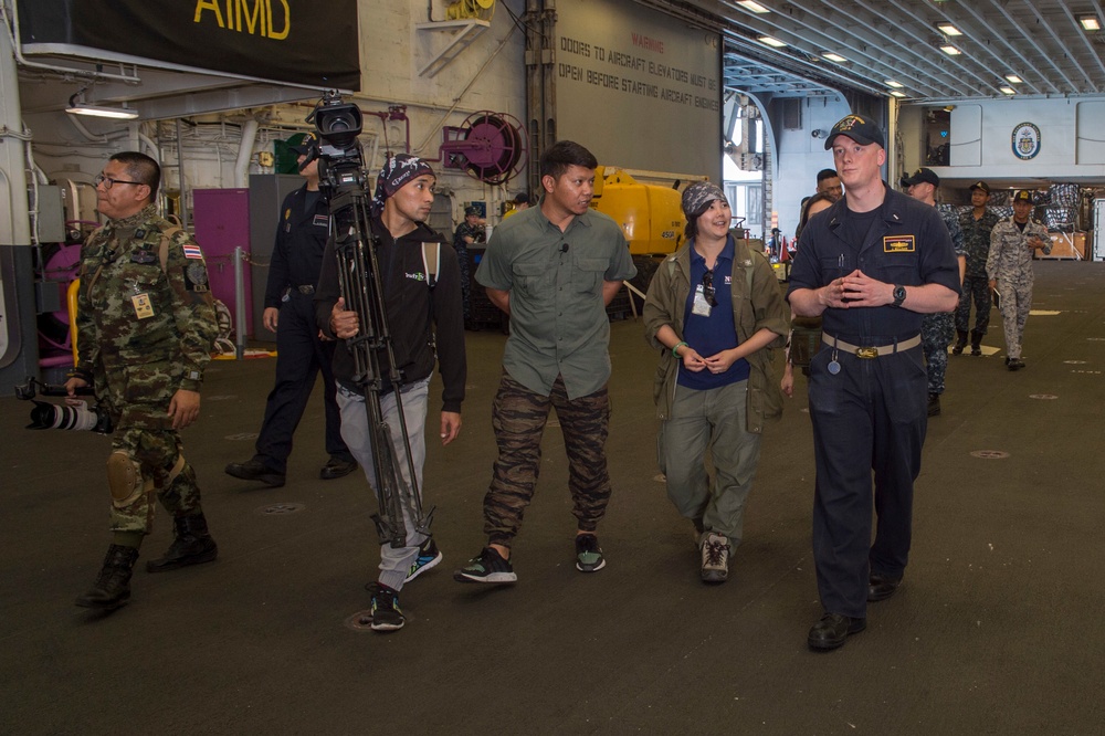 Thai media personnel visit the amphinious assault ship USS Bonhomme Richard (LHD 6)