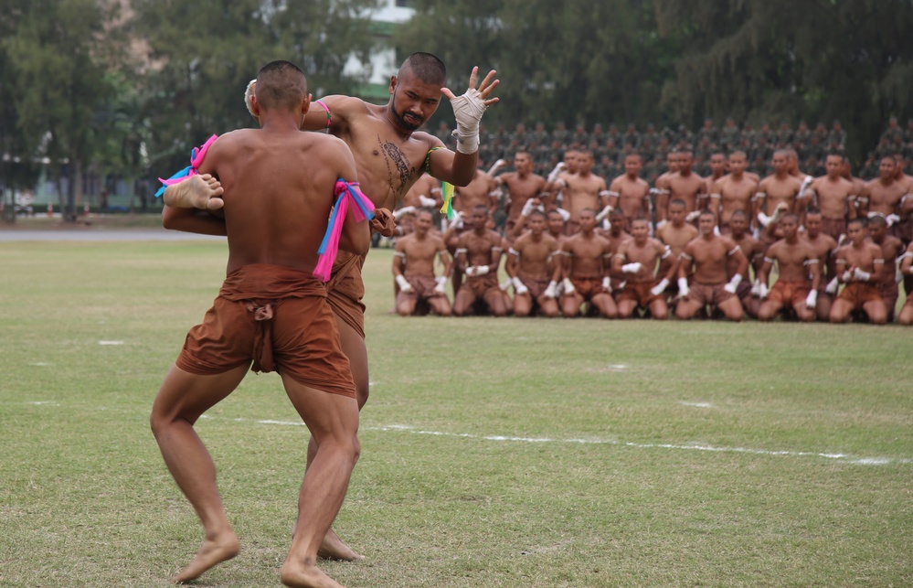 Cobra Gold 18: Royal Thai Marines assemble and disassemble weapons blindfolded and perform drill