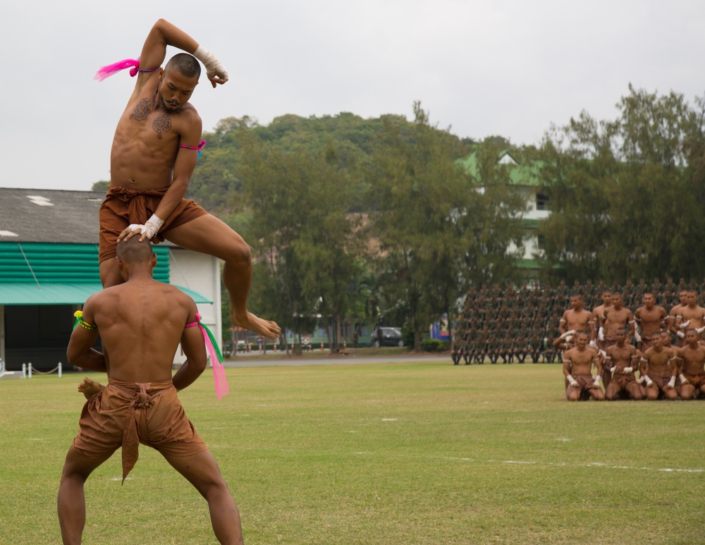 Cobra Gold 18: Royal Thai Marines assemble and disassemble weapons blindfolded and perform drill