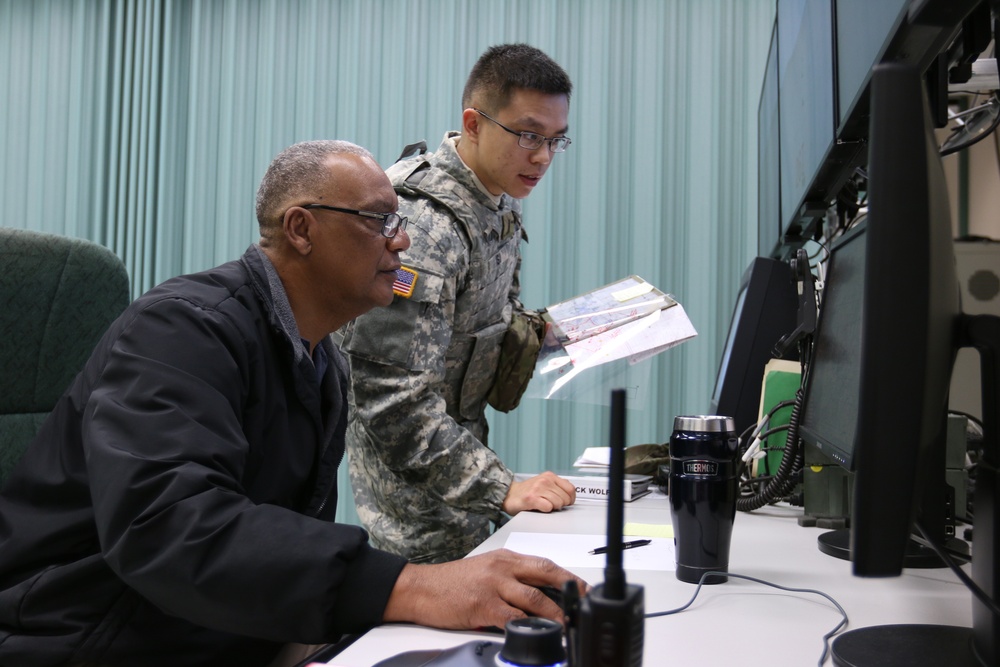 Armor crews build on proficiency through simulations