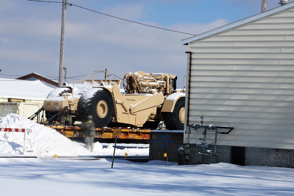 Soldiers build railcar-loading skills during exercise at Fort McCoy